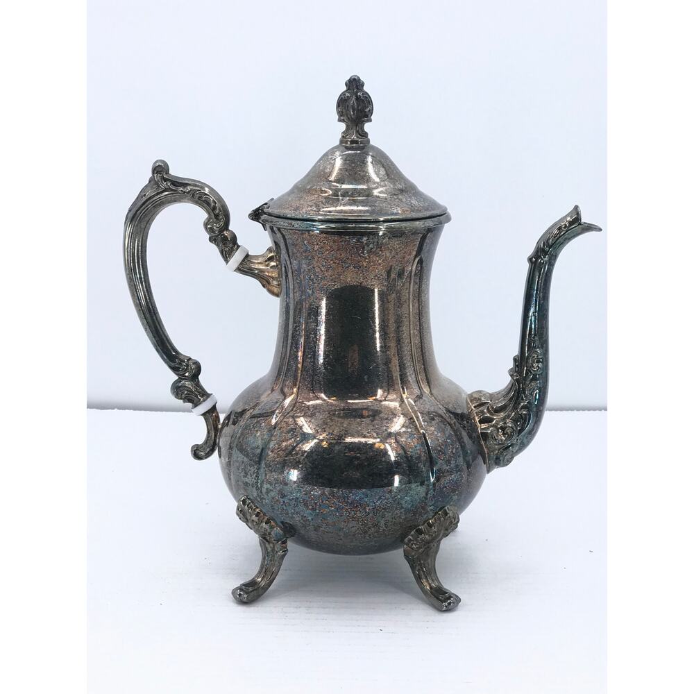Towle Silverplated Vintage Tea Pot kettle Teapot handle Shell footed